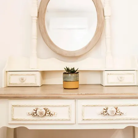 Quercus Villa, Achilleion Palace, Corfu *