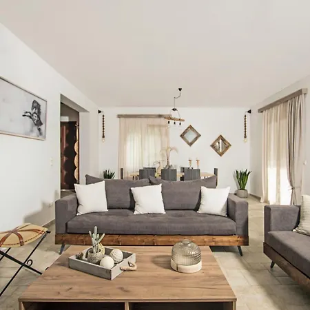 Quercus Villa, Achilleion Palace, Corfu * بيراما